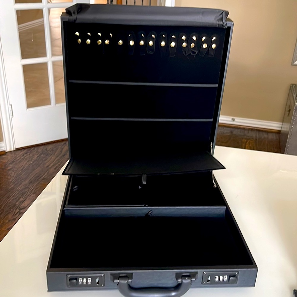Jewelry Box With Code Black - Picture 10 of 14